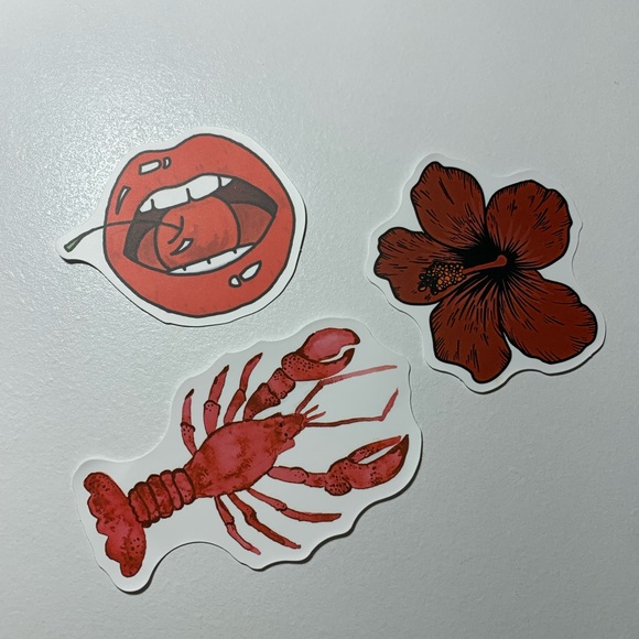 Red Set - Picture 1 of 1